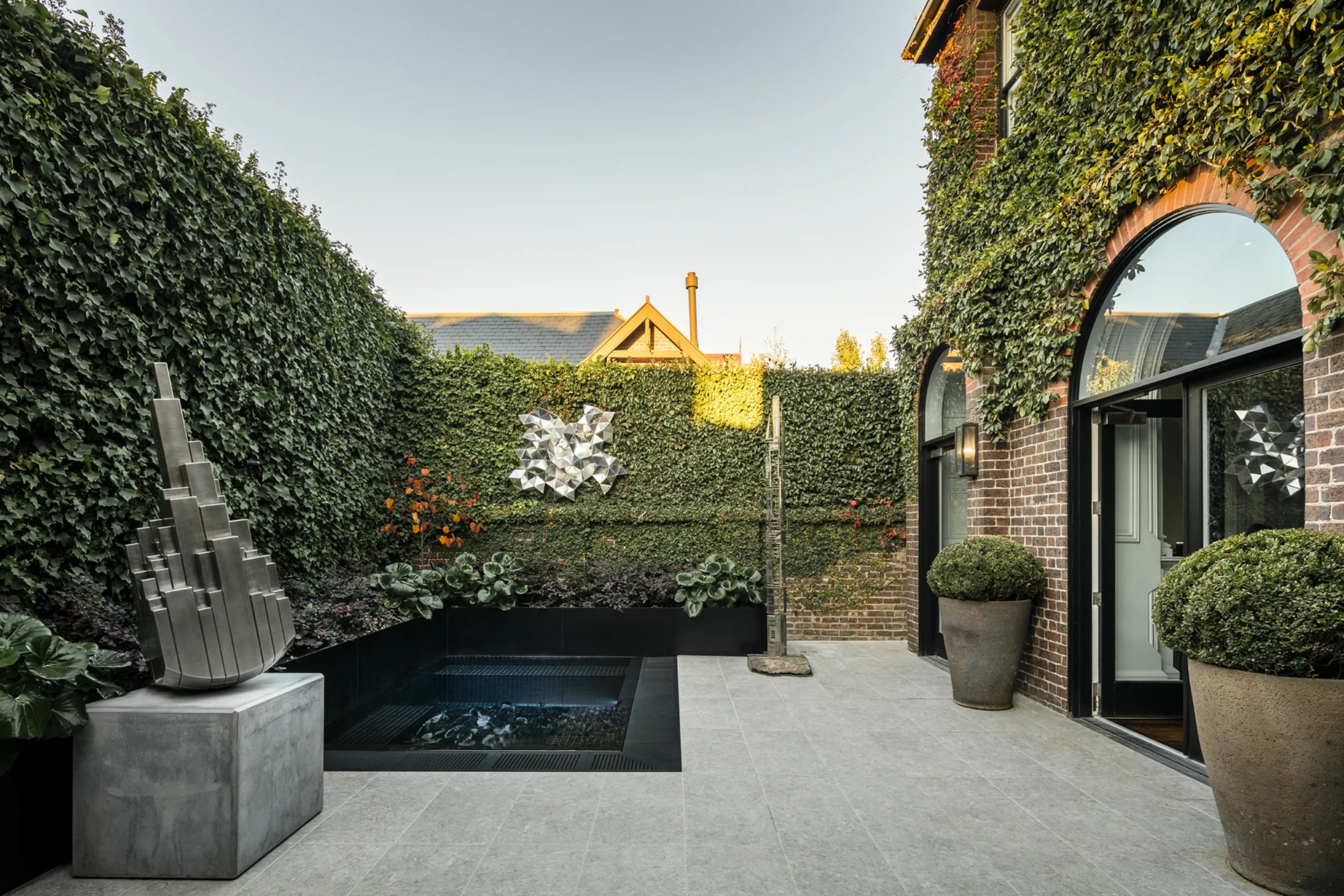 Black Spa 4 HR