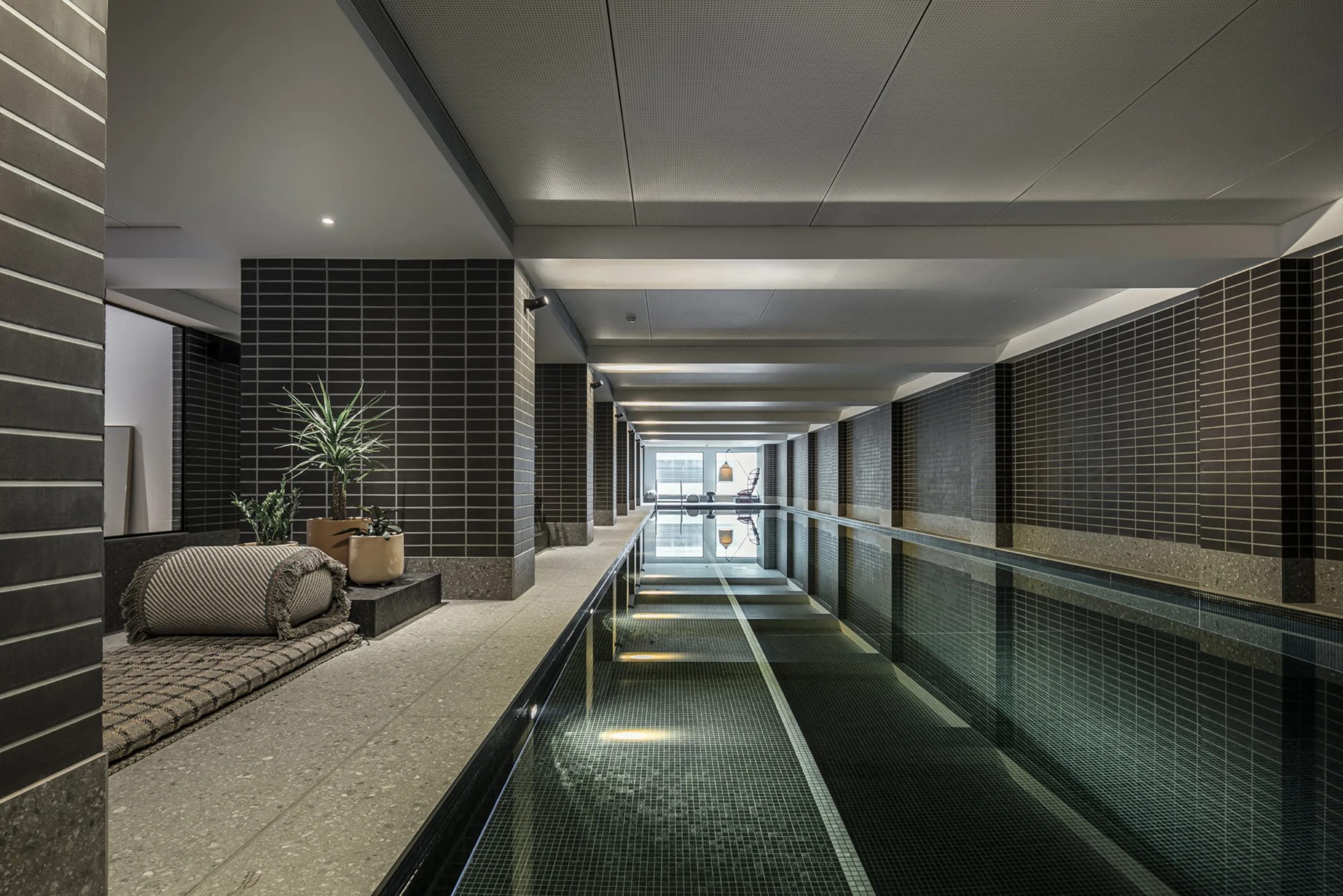 02 Hyatt HR