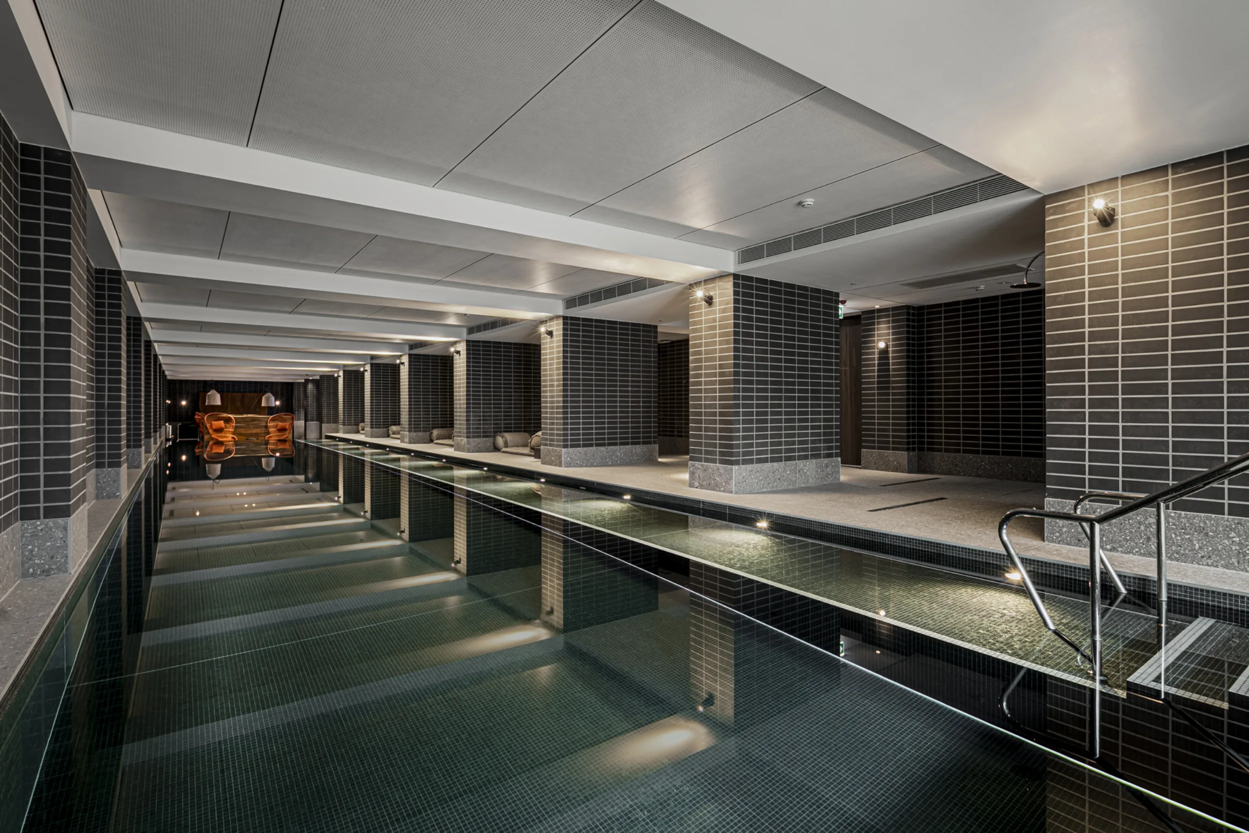 04 Hyatt HR